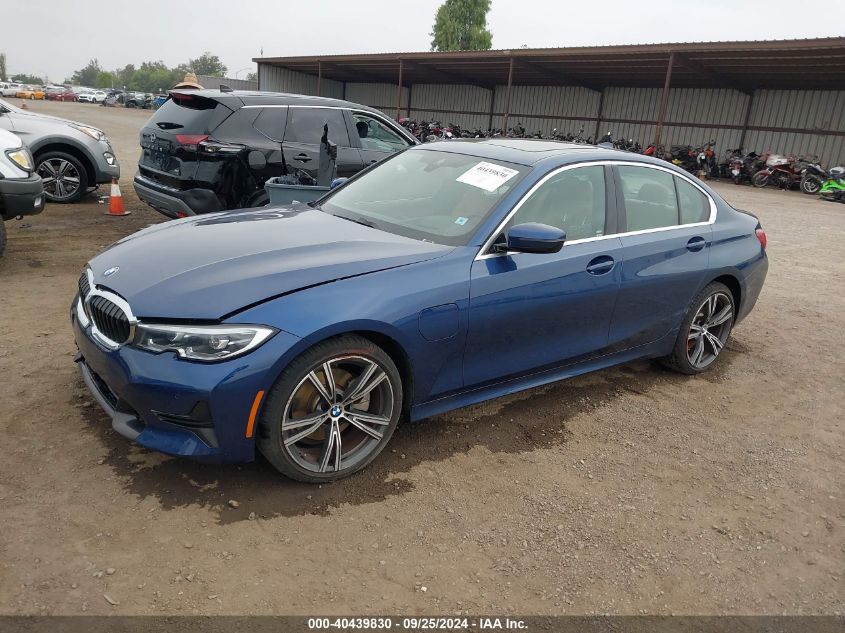 3MW5P7J0XM8B84185 2021 BMW 3 SERIES - Image 2