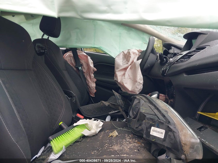 VIN 3FADP4EJ7KM133317 2019 FORD FIESTA SE