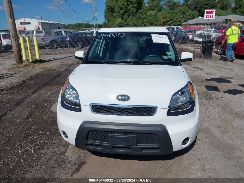 2011 Kia Soul +/!/Sport VIN: KNDJT2A25B7343176 Lot: 40440032