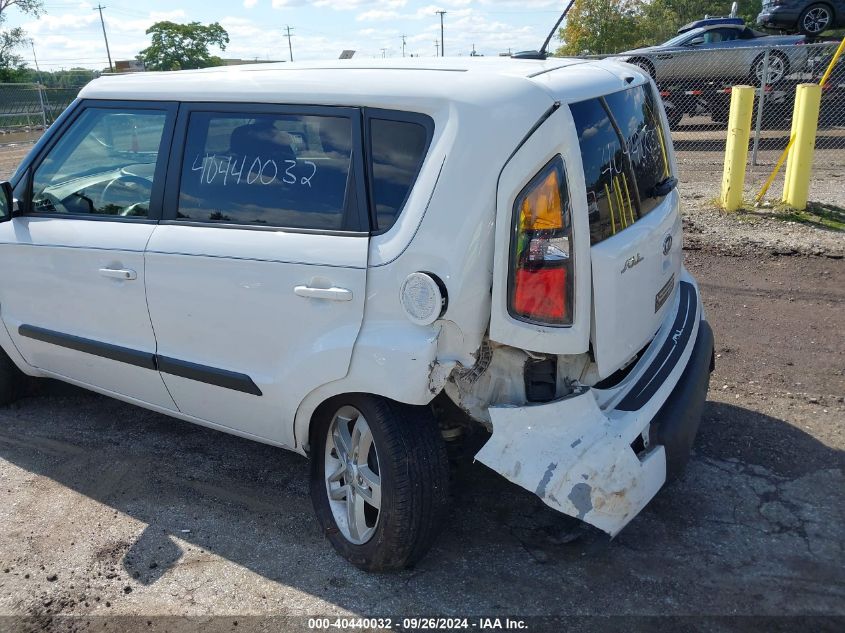 2011 Kia Soul +/!/Sport VIN: KNDJT2A25B7343176 Lot: 40440032