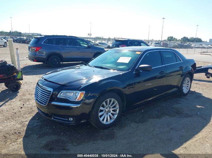 2C3CCAAG8DH532642 2013 Chrysler 300 Motown