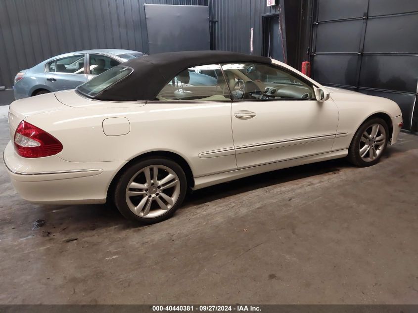 2008 Mercedes-Benz Clk 350 VIN: WDBTK56F88F245393 Lot: 40440381