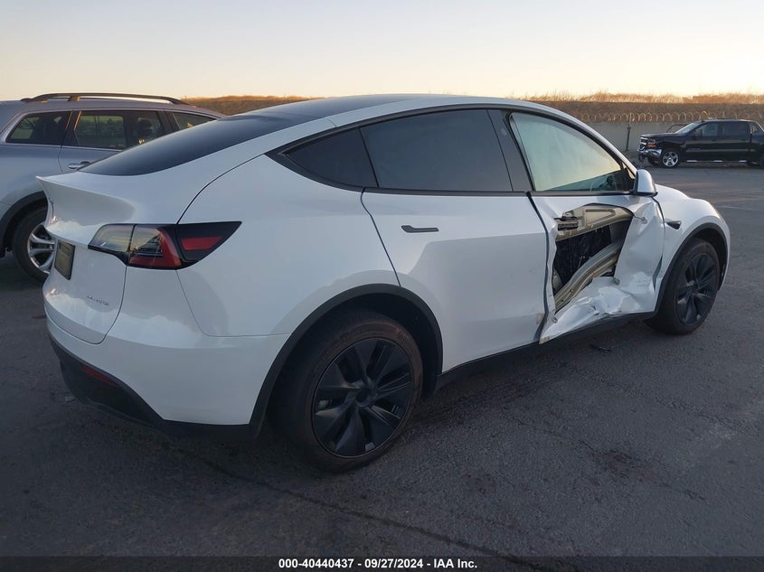 VIN 7SAYGDEE3RF122797 2024 TESLA MODEL Y LONG RANGE DUAL MOTOR ALL-WHEEL DRIVE
