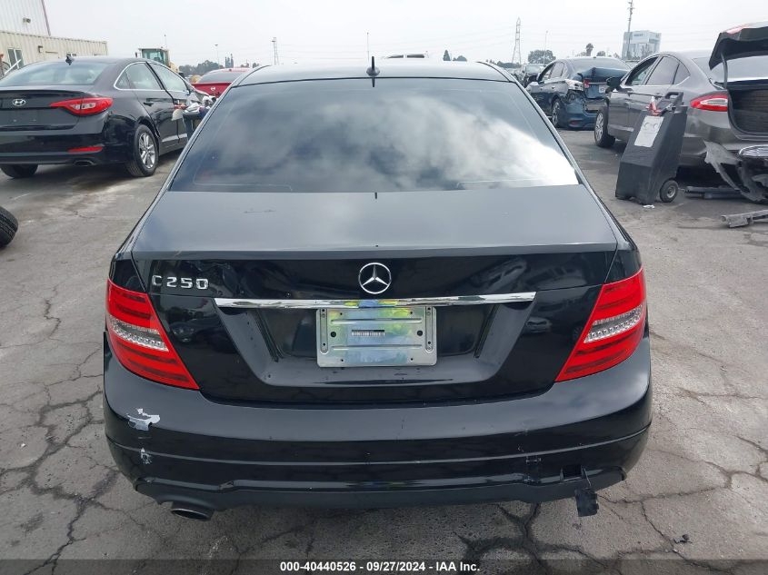 2013 Mercedes-Benz C 250 Luxury/Sport VIN: WDDGF4HB7DA809687 Lot: 40440526