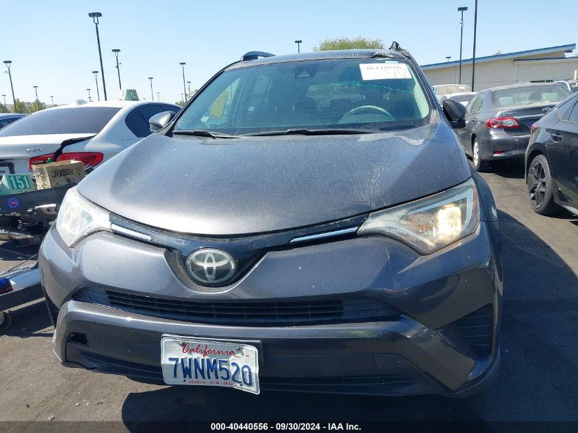 2017 Toyota Rav4 Le VIN: JTMZFREV9HJ121257 Lot: 40440556