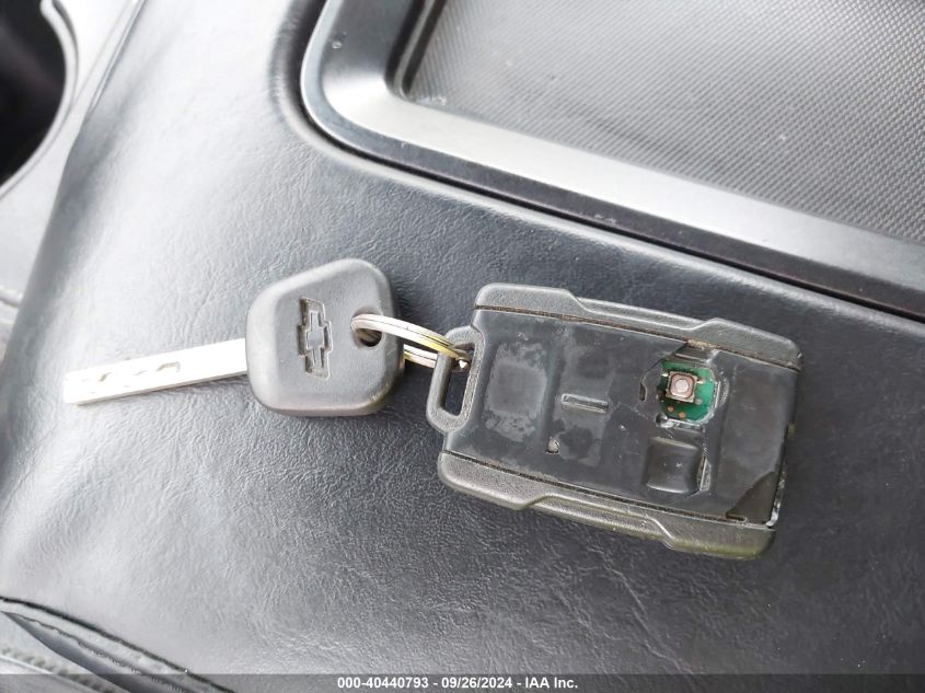 2017 CHEVROLET SUBURBAN LT - 1GNSKHKC7HR142692