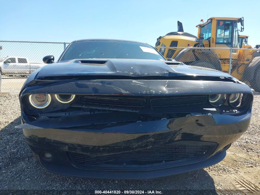 2018 Dodge Challenger Sxt VIN: 2C3CDZAG9JH332537 Lot: 40441820