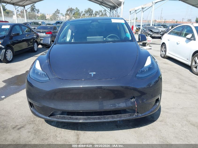 2024 Tesla Model Y Long Range Dual Motor All-Wheel Drive/Rwd VIN: 7SAYGDED1RF097972 Lot: 40441829