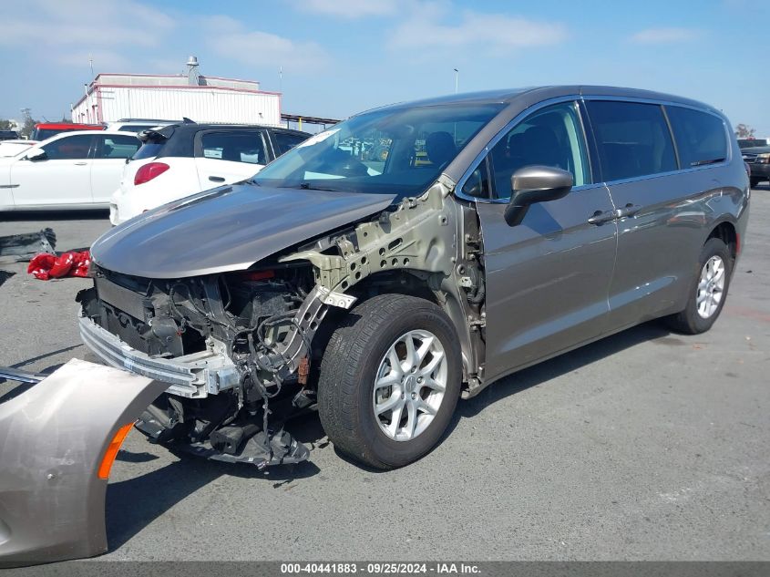 2C4RC1CG8HR771014 2017 CHRYSLER PACIFICA - Image 2