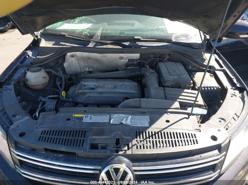 WVGBV7AX6HK044580 2017 Volkswagen Tiguan S/Limited