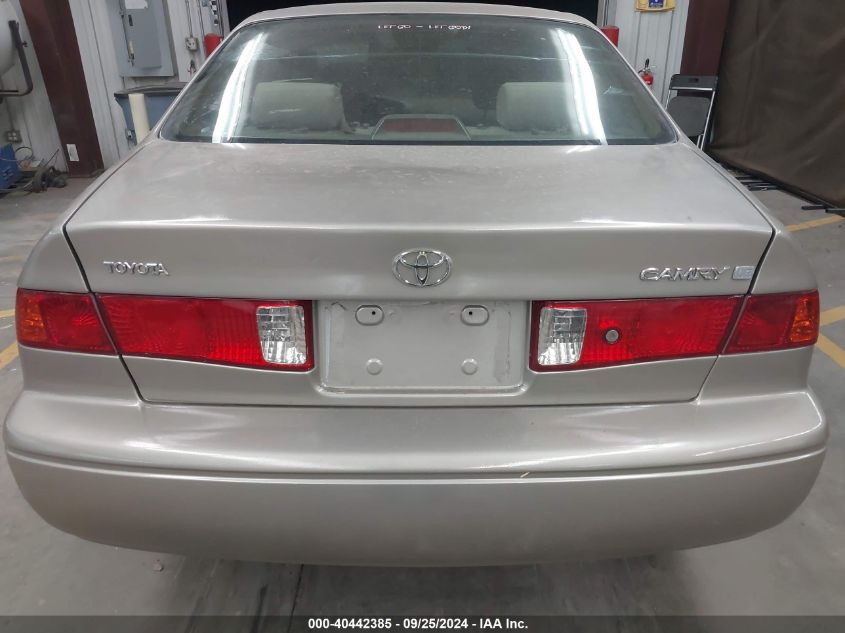 4T1BG22K9YU761687 2000 Toyota Camry Ce/Le/Xle