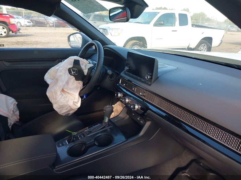 2024 HONDA CIVIC 2.0L I4   N(VIN: 2HGFE2F5XRH588963