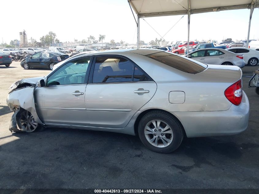 2004 Toyota Camry Le V6 VIN: 4T1BF32K74U581899 Lot: 40442613