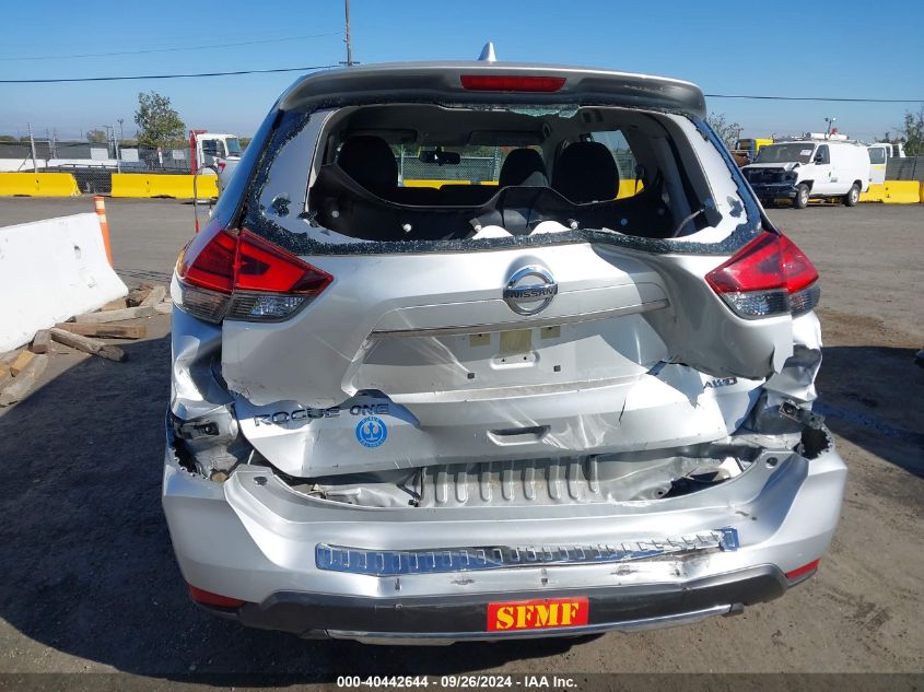 2017 Nissan Rogue S VIN: JN8AT2MV5HW025390 Lot: 40442644