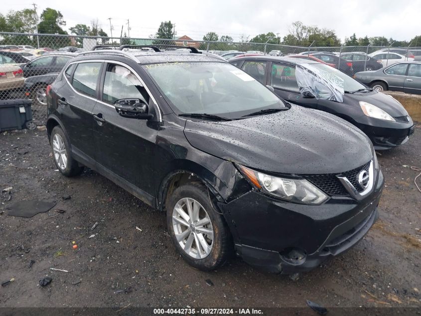 JN1BJ1CR6HW142385 2017 NISSAN ROGUE - Image 1