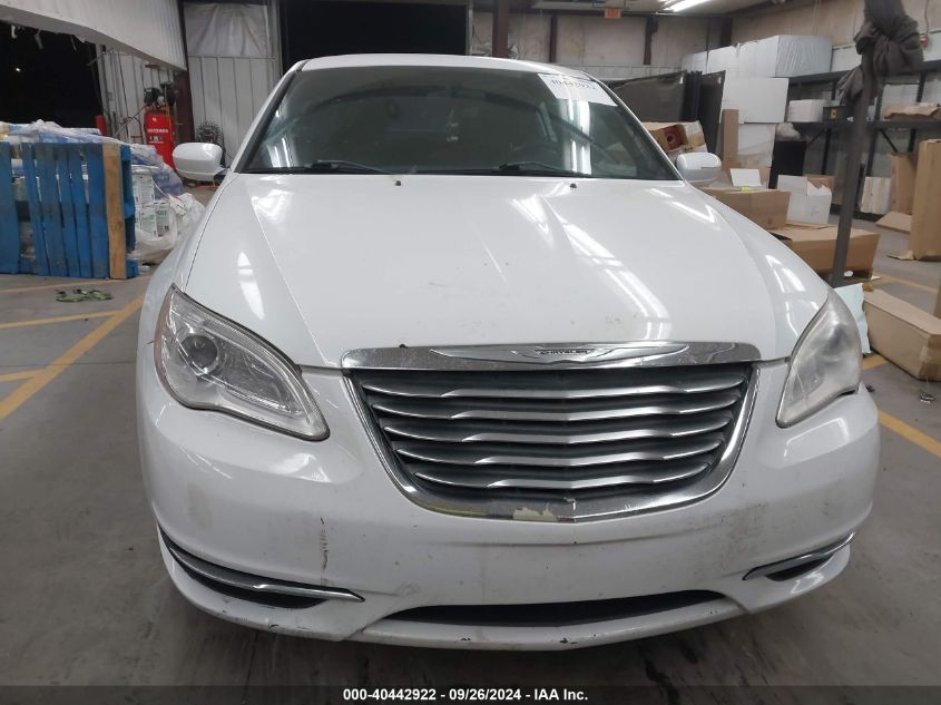 2013 Chrysler 200 Lx VIN: 1C3CCBAB7DN686521 Lot: 40442922