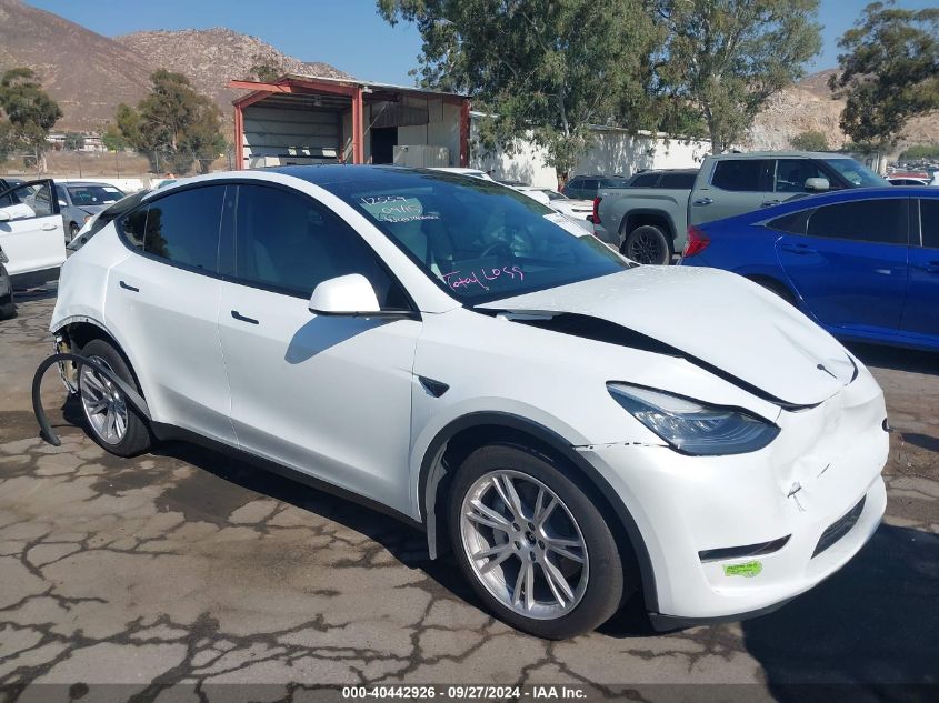 VIN 7SAYGDEE5PA079672 2023 Tesla Model Y, Awd/Long... no.1