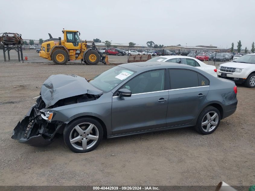 3VWDP7AJ2DM438984 2013 Volkswagen Jetta 2.5L Se