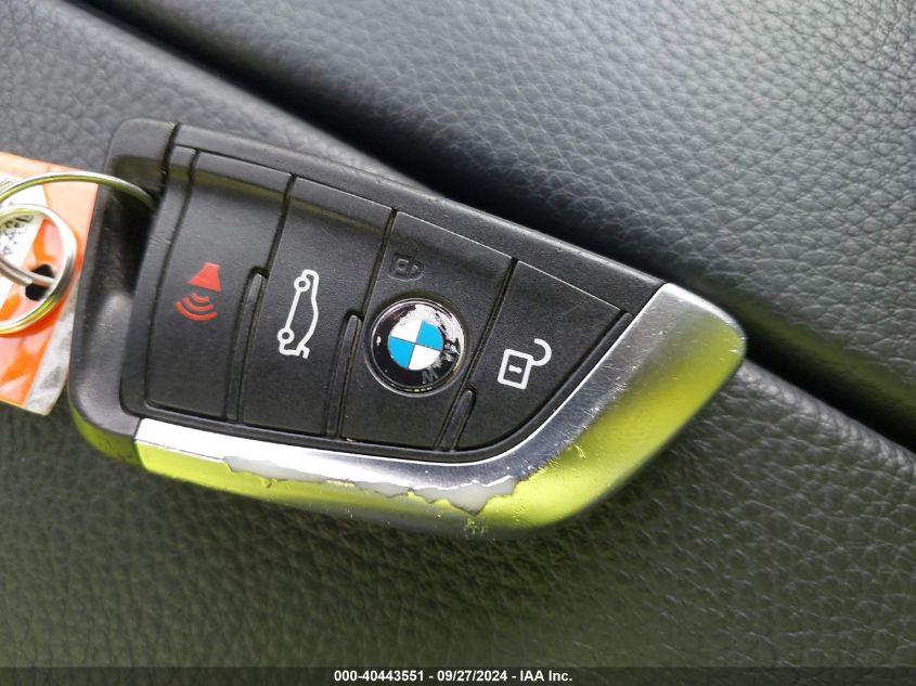 VIN WBA13AG08MCG67331 2021 BMW 5 Series, 530E no.11