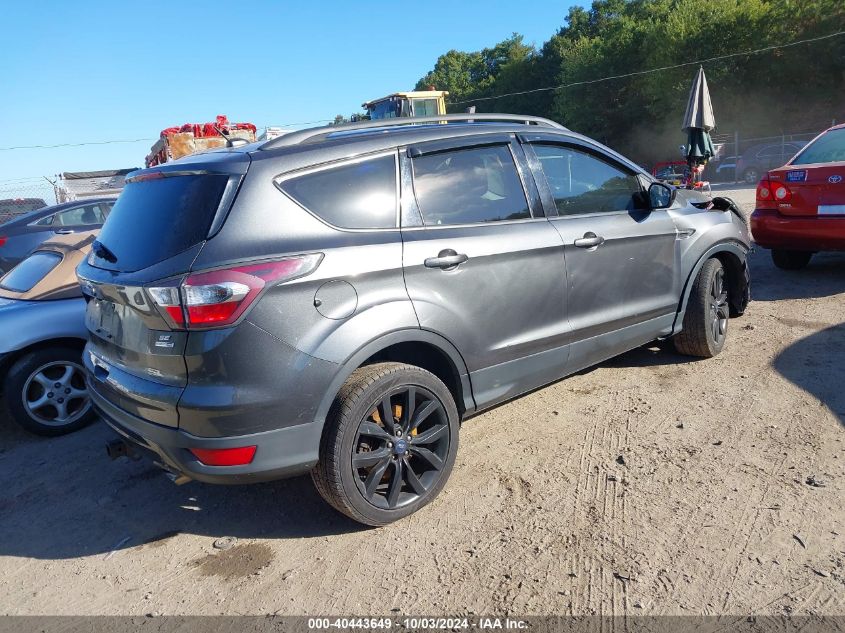 VIN 1FMCU9G98HUA03075 2017 Ford Escape, SE no.4