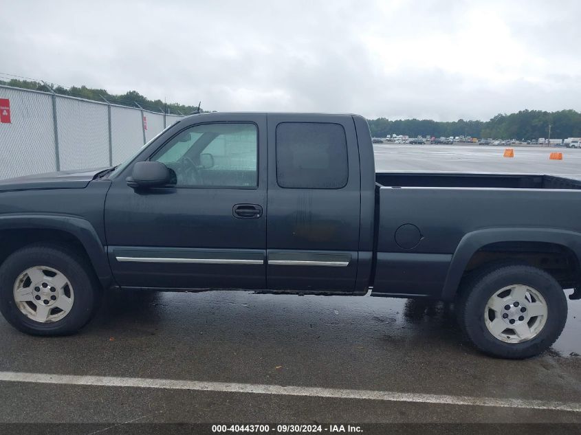 2005 Chevrolet Silverado 1500 Z71 VIN: 1GCEK19B15E176818 Lot: 40443700