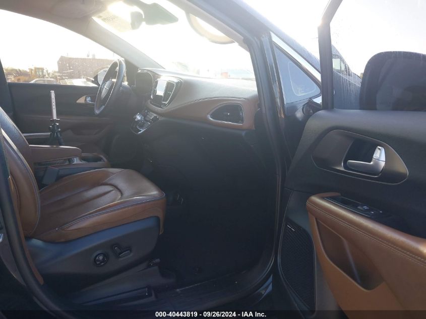 2017 CHRYSLER PACIFICA LIMITED - 2C4RC1GG6HR501354