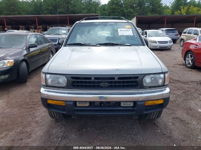 1999 Nissan Pathfinder Le/Se/Xe VIN: JN8AR05S2XW318475 Lot: 40443837