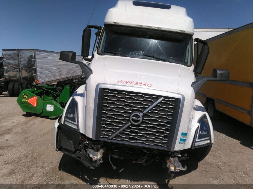 2018 Volvo Vn Vnl VIN: 4V4NC9EH4JN898921 Lot: 40443930