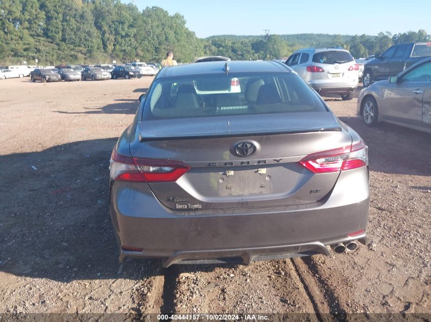 4T1G11AK2MU581139 2021 TOYOTA CAMRY - Image 16