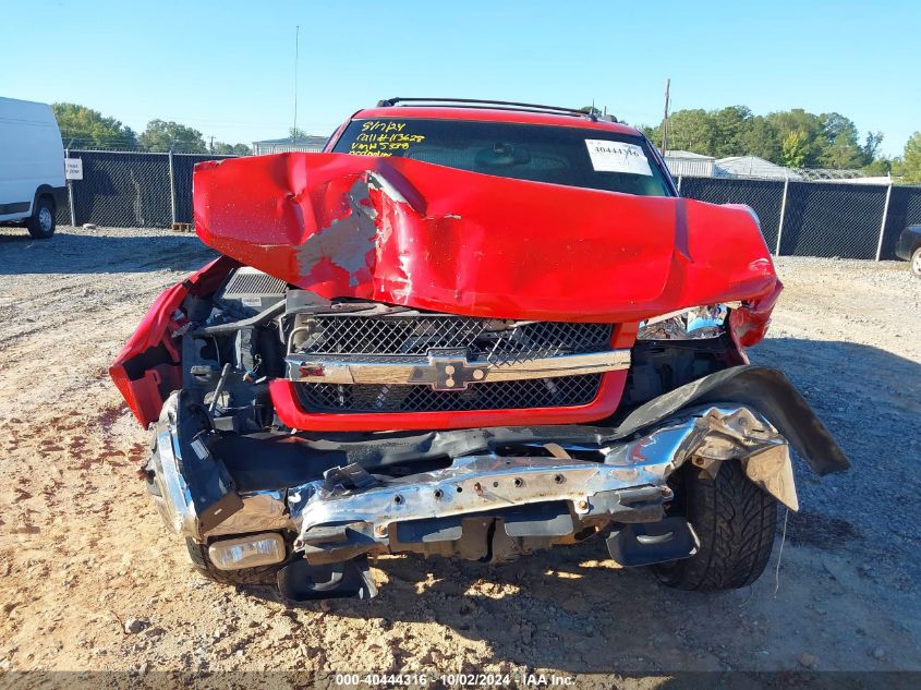 3GNEC12Z05G105338 2005 Chevrolet Avalanche 1500 Ls