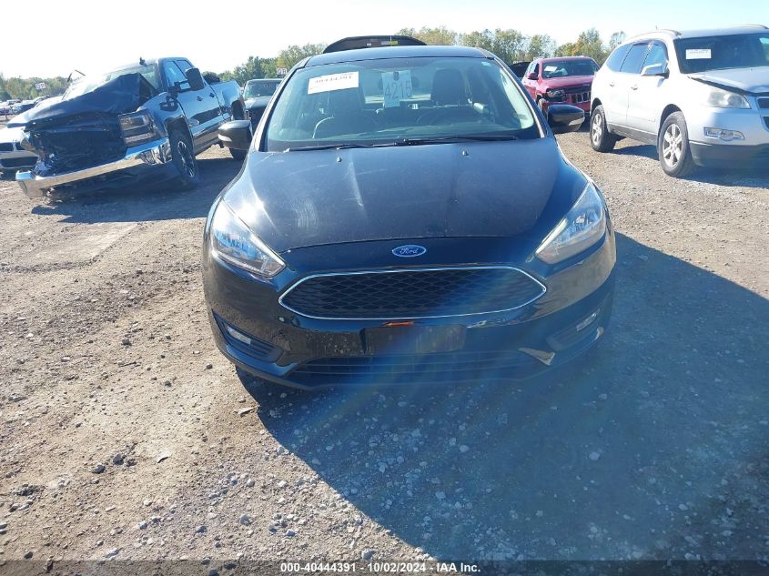 2016 Ford Focus Se VIN: 1FADP3F27GL229555 Lot: 40444391