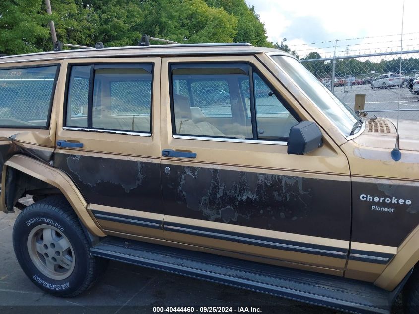 1987 Jeep Cherokee Pioneer VIN: 1JCMR7825HT115935 Lot: 40444460