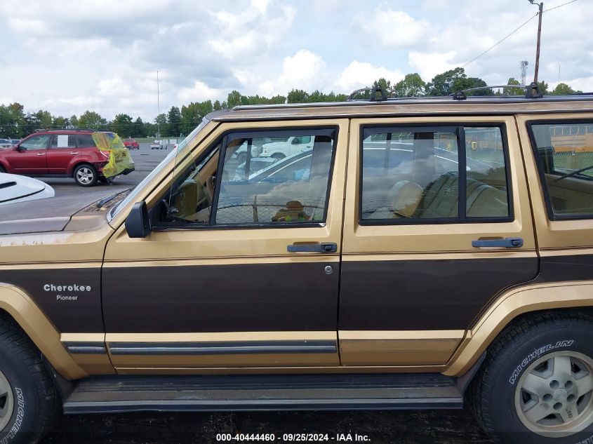 1987 Jeep Cherokee Pioneer VIN: 1JCMR7825HT115935 Lot: 40444460