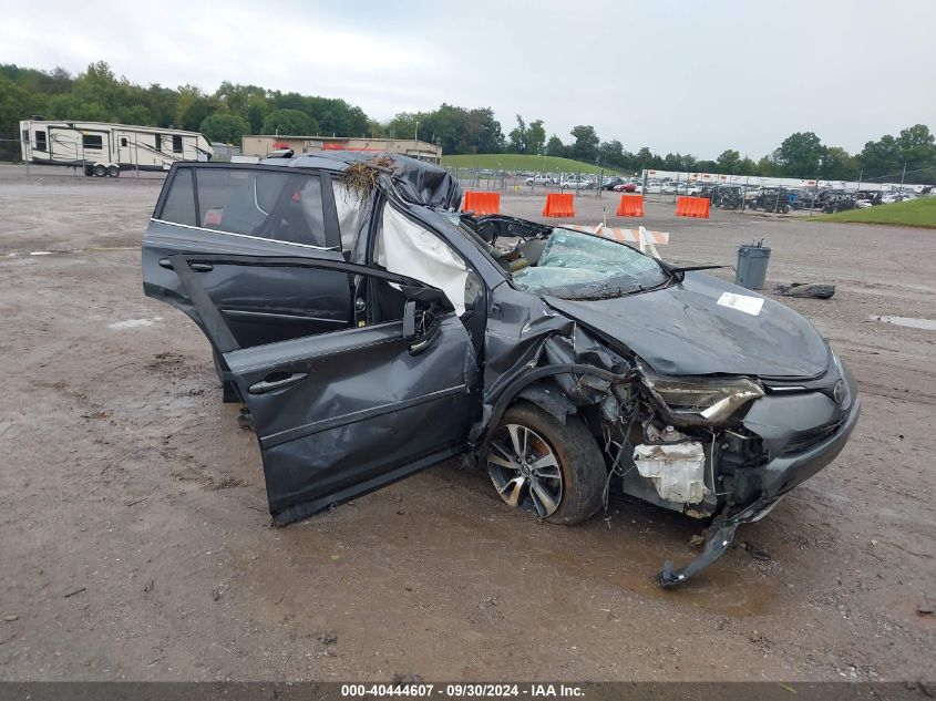 JTMRFREV0HD214733 2017 TOYOTA RAV 4