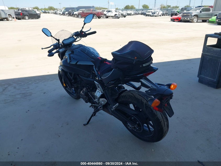 2016 YAMAHA FZ07 JYARM06E2GA009197