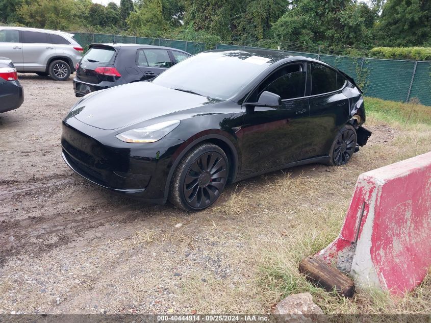 7SAYGDEF4RA265473 2024 TESLA MODEL Y - Image 2