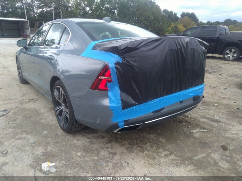 7JRL12TL9NG177450 2022 Volvo S60 B5 Inscription