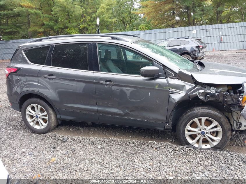 1FMCU9GD7JUC20319 2018 Ford Escape Se