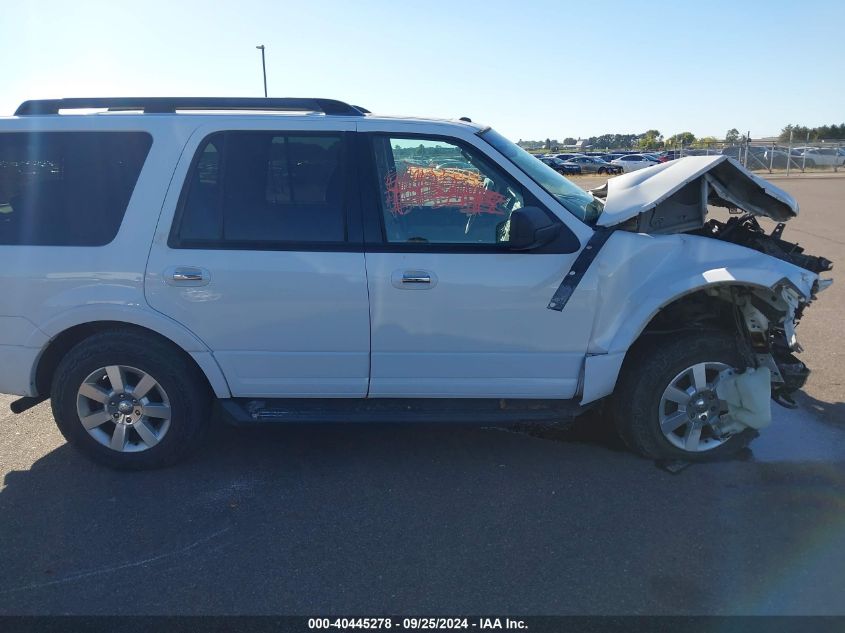 2010 Ford Expedition Xlt VIN: 1FMJU1G52AEA52925 Lot: 40445278