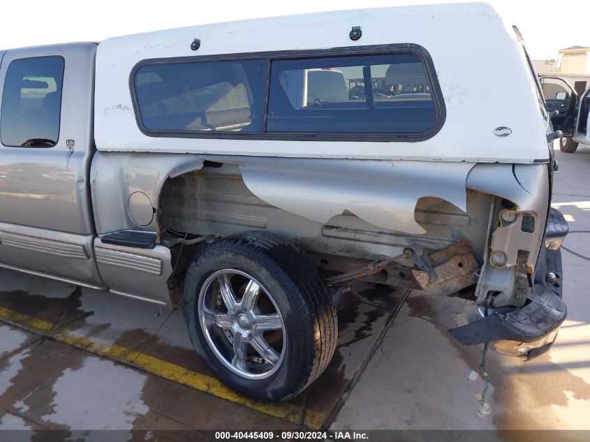 2000 Chevrolet Silverado 1500 Ls VIN: 2GCEC19T3Y1192806 Lot: 40445409