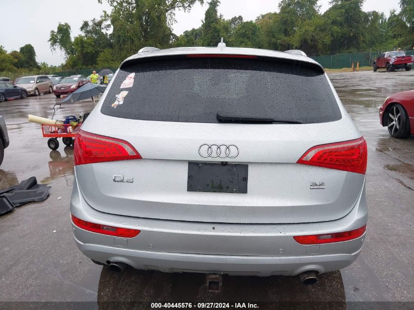 2010 Audi Q5 3.2 Premium VIN: WA1CKAFP0AA092895 Lot: 40445576