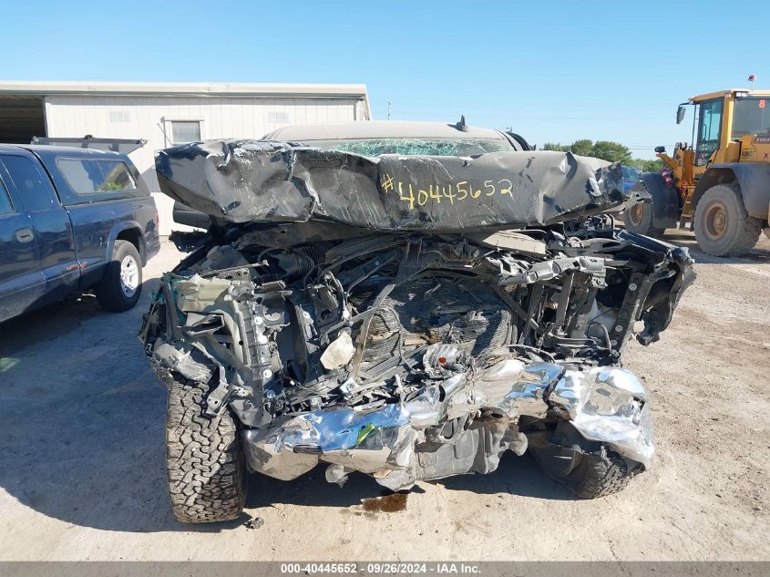 2018 Chevrolet Silverado 1500 1Lt VIN: 3GCPCRECXJG614693 Lot: 40445652