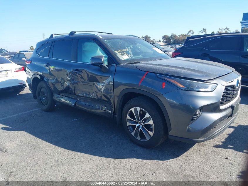 2023 TOYOTA HIGHLANDER HYBRID XLE - 5TDKBRCH2PS135688