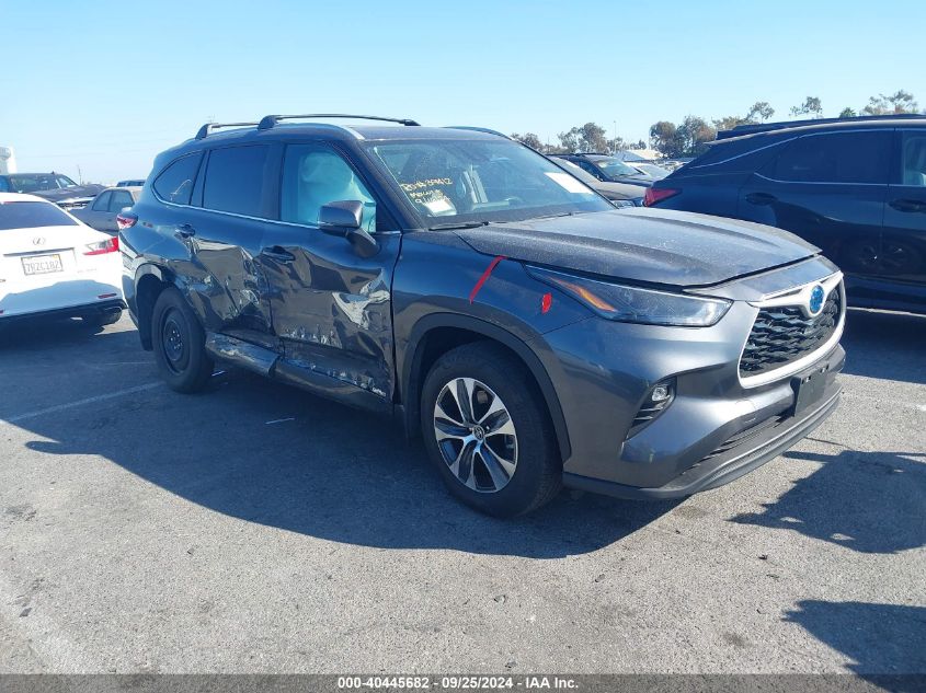 2023 TOYOTA HIGHLANDER HYBRID XLE - 5TDKBRCH2PS135688