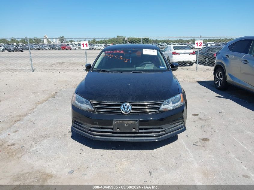 3VWB17AJ5FM268468 2015 Volkswagen Jetta Se