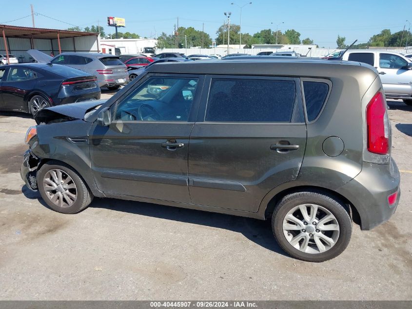 2013 Kia Soul +/!/Sport VIN: KNDJT2A60D7565808 Lot: 40445907