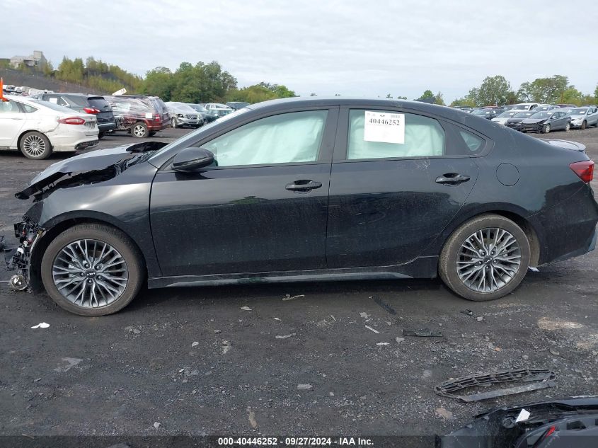 2024 Kia Forte Gt-Line VIN: 3KPF54AD4RE781372 Lot: 40446252