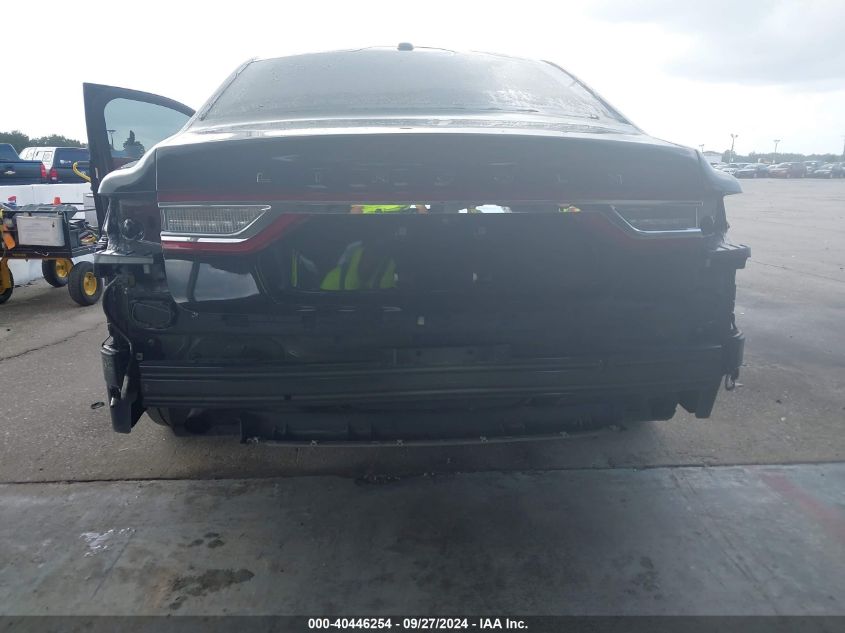 1LN6L9AP0H5627826 2017 Lincoln Continental Black Label