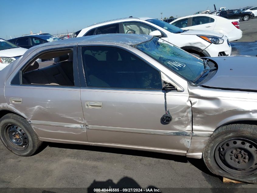 2000 Toyota Camry Ce VIN: 4T1BG22K8YU962609 Lot: 40446585