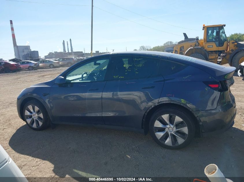 2022 Tesla Model Y Long Range Dual Motor All-Wheel Drive VIN: 7SAYGAEE0NF431104 Lot: 40446595